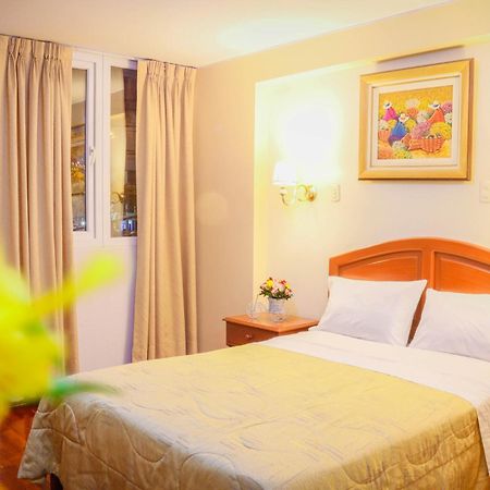 Hotel Manhattan Inn Airport Лима Екстериор снимка