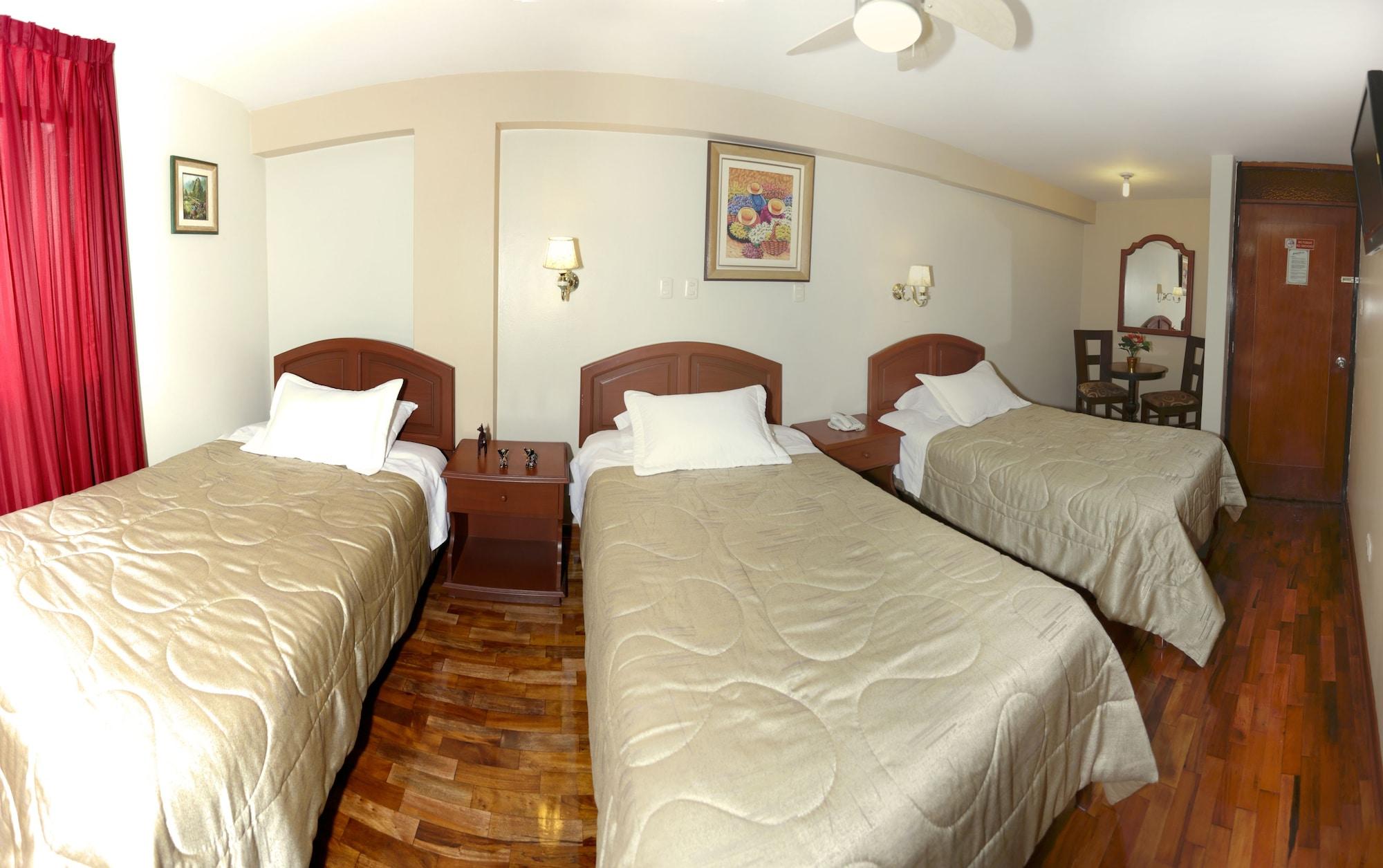 Hotel Manhattan Inn Airport Лима Екстериор снимка