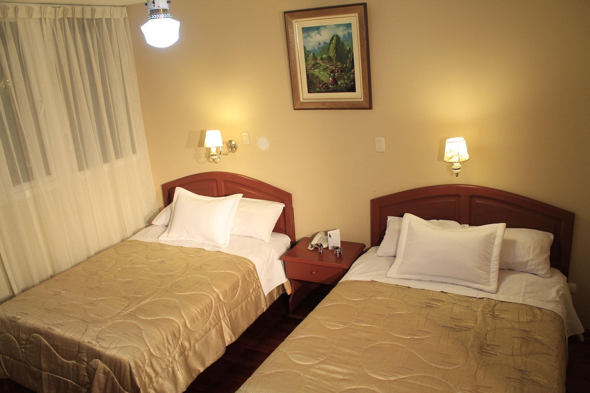 Hotel Manhattan Inn Airport Лима Екстериор снимка