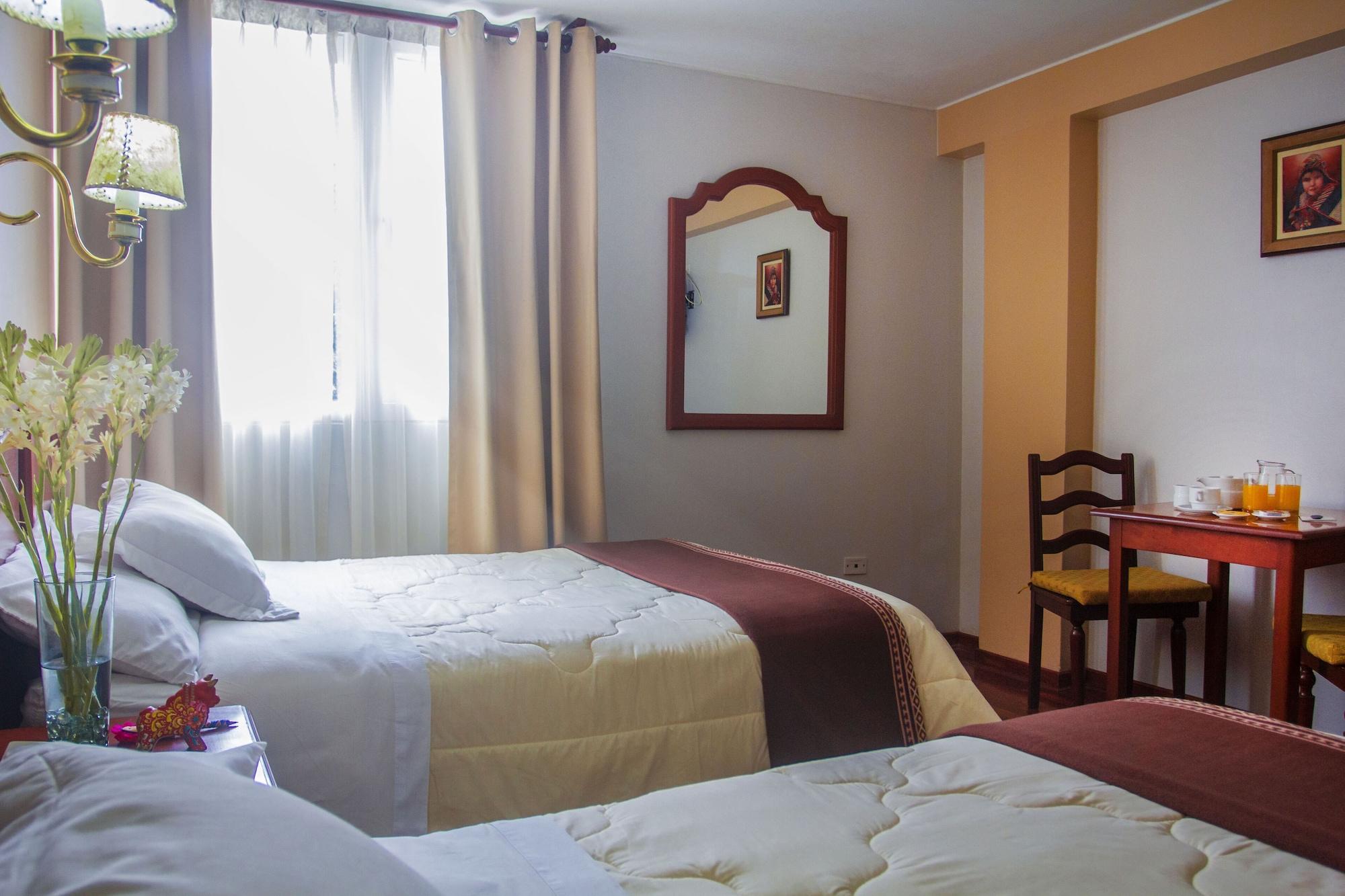 Hotel Manhattan Inn Airport Лима Екстериор снимка