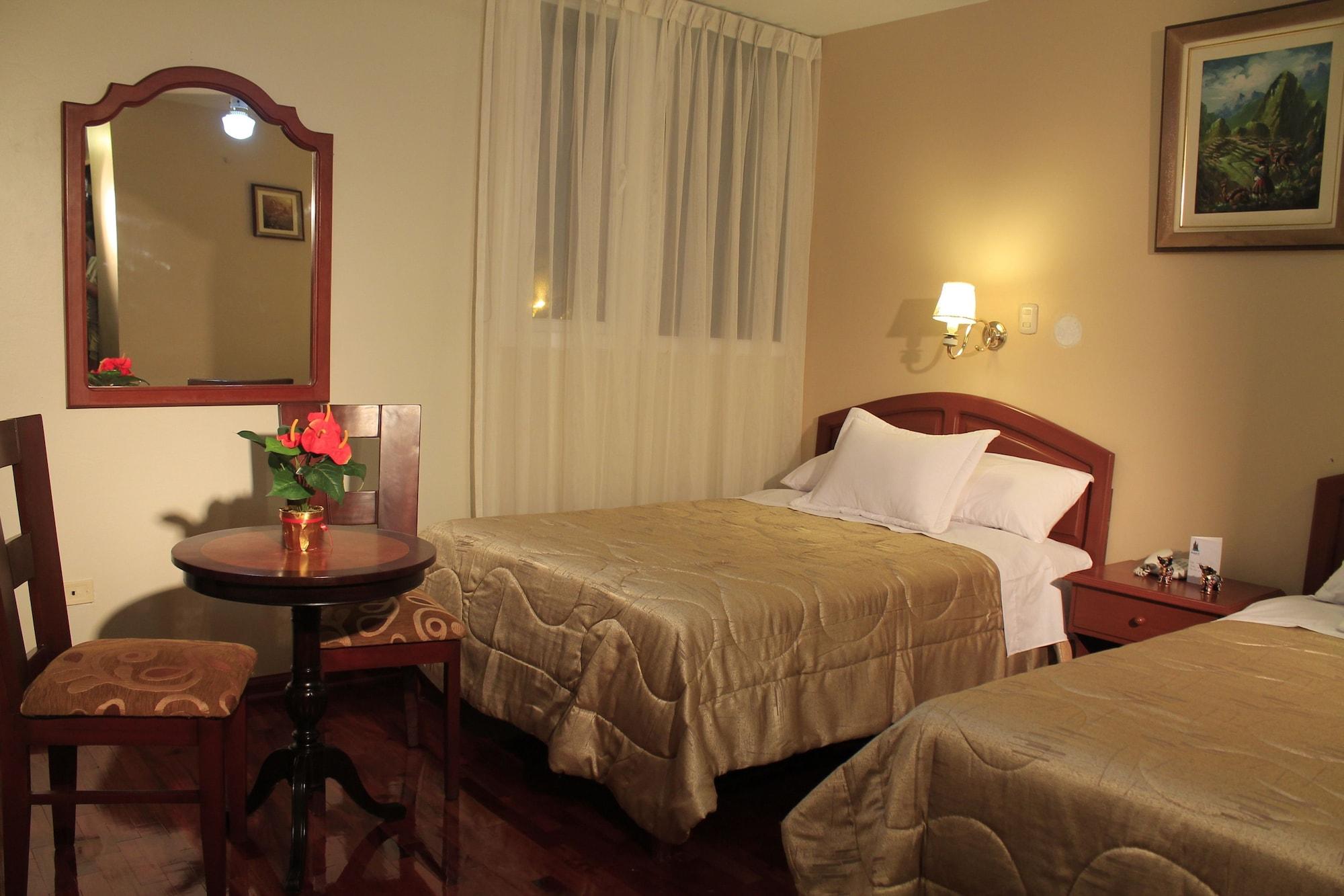 Hotel Manhattan Inn Airport Лима Екстериор снимка
