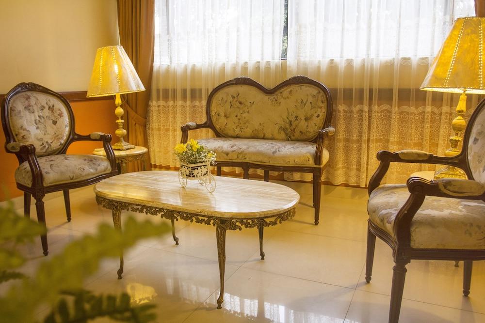 Hotel Manhattan Inn Airport Лима Екстериор снимка