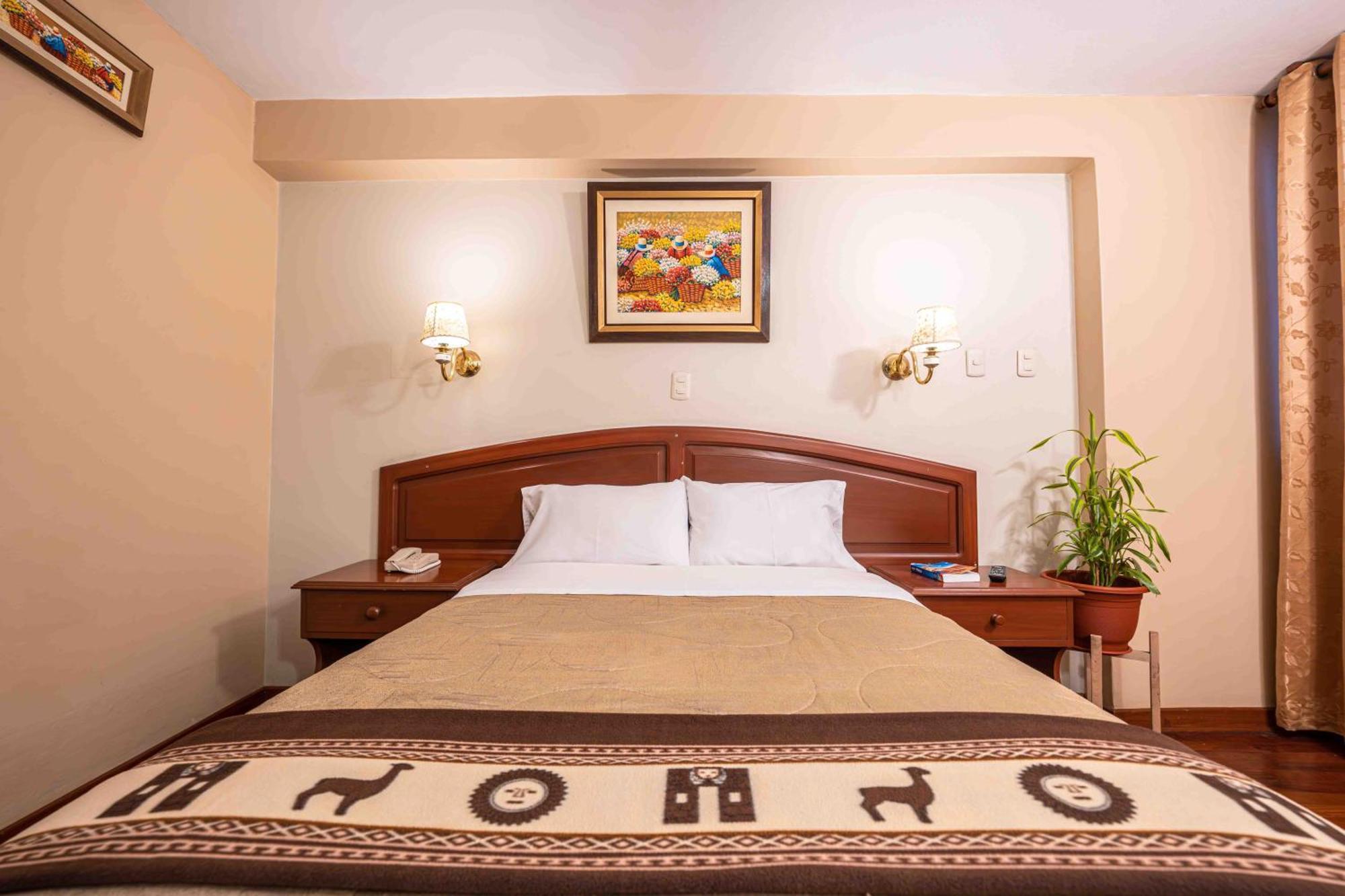 Hotel Manhattan Inn Airport Лима Екстериор снимка