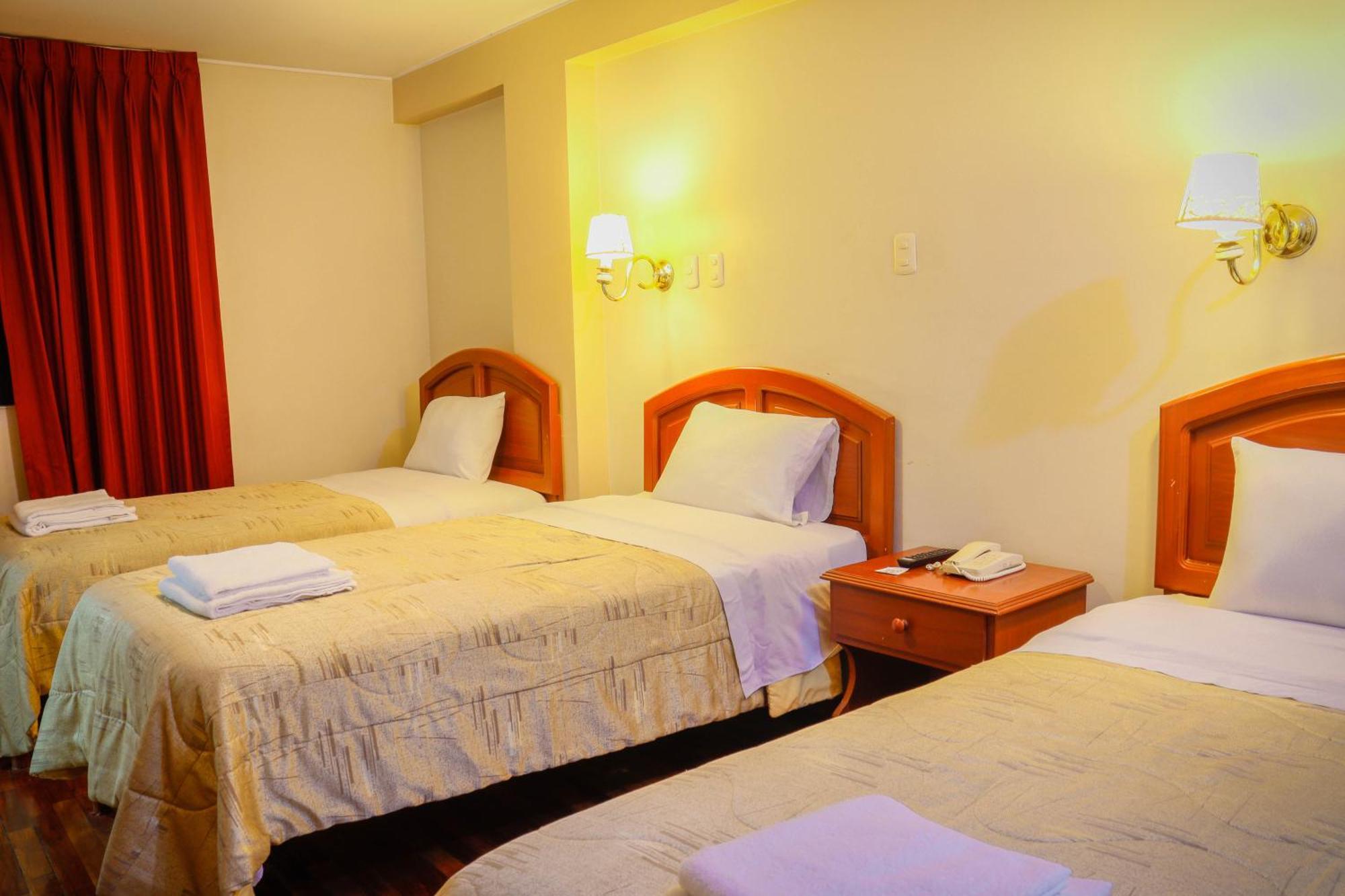 Hotel Manhattan Inn Airport Лима Екстериор снимка
